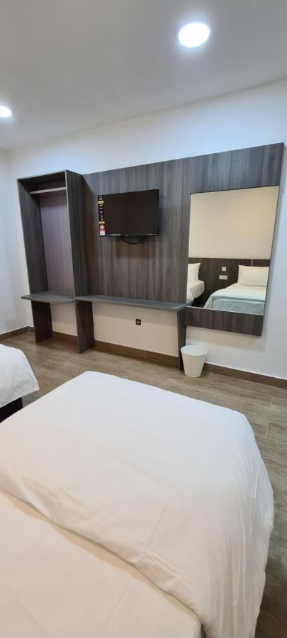 Zitro Hotel Порт-Діксон Екстер'єр фото